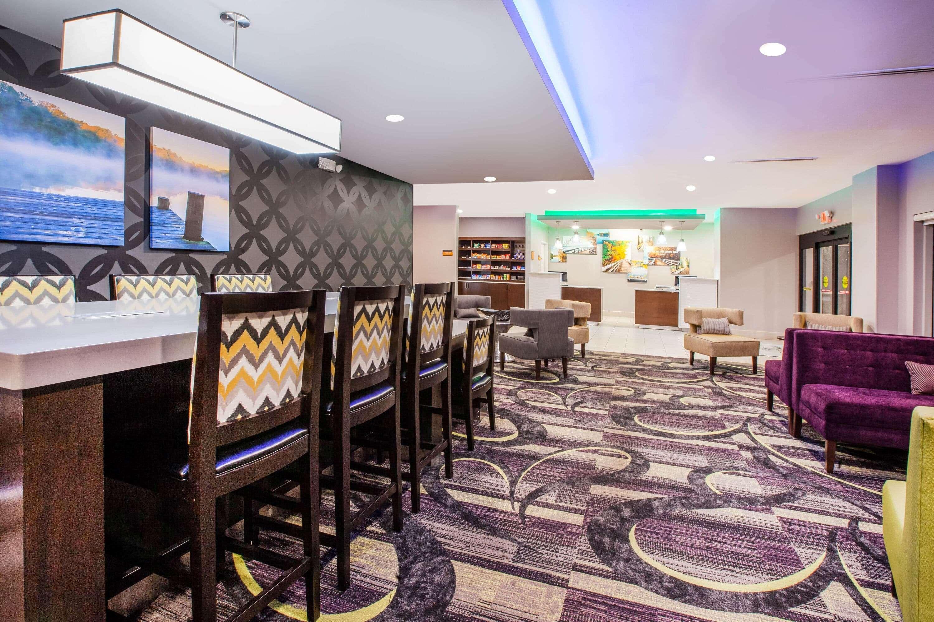 La Quinta Inn And Suites By Wyndham Elkhart Ngoại thất bức ảnh