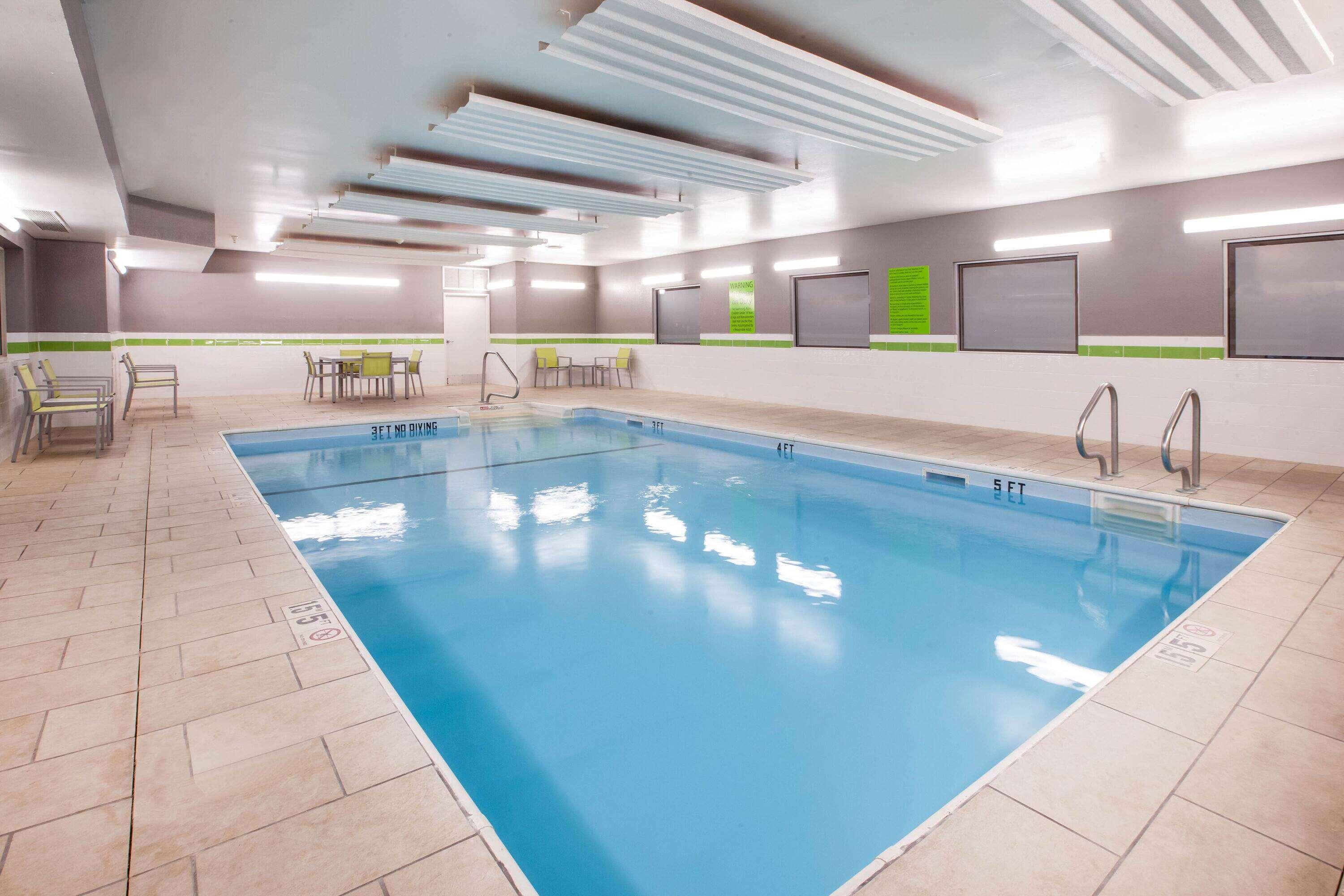 La Quinta Inn And Suites By Wyndham Elkhart Ngoại thất bức ảnh