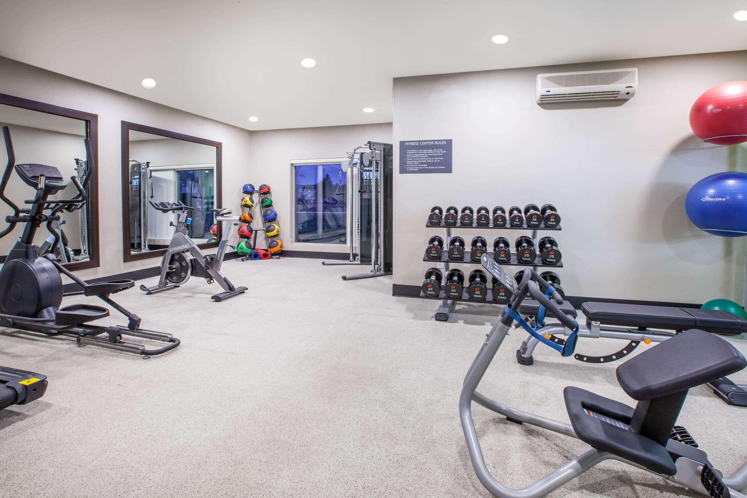 La Quinta Inn And Suites By Wyndham Elkhart Ngoại thất bức ảnh