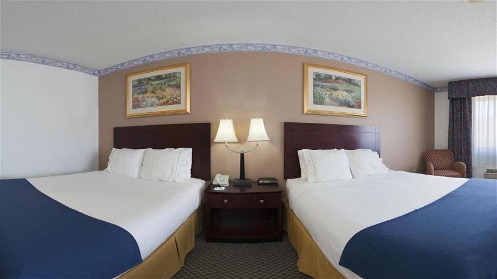La Quinta Inn And Suites By Wyndham Elkhart Ngoại thất bức ảnh