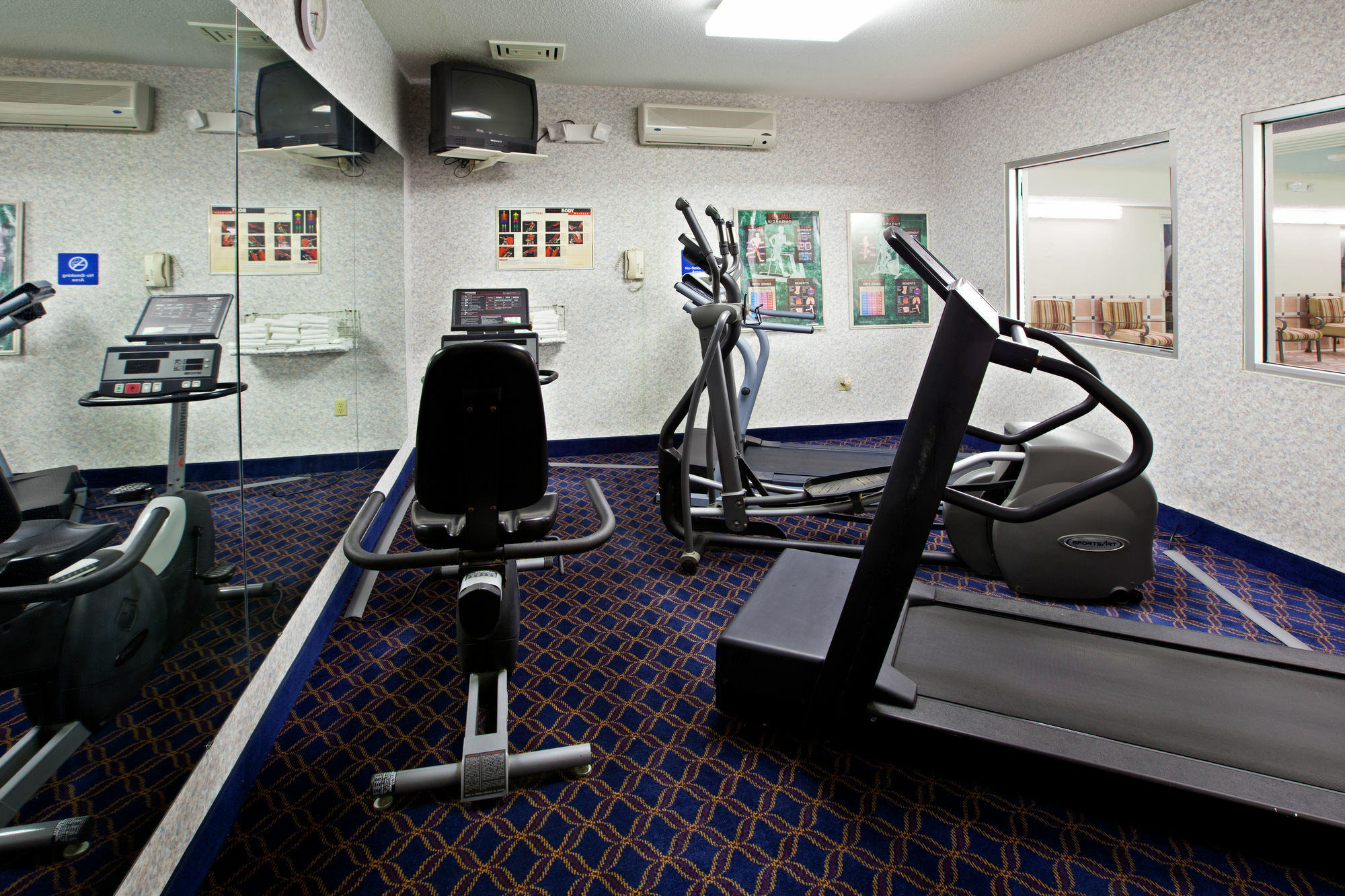 La Quinta Inn And Suites By Wyndham Elkhart Ngoại thất bức ảnh