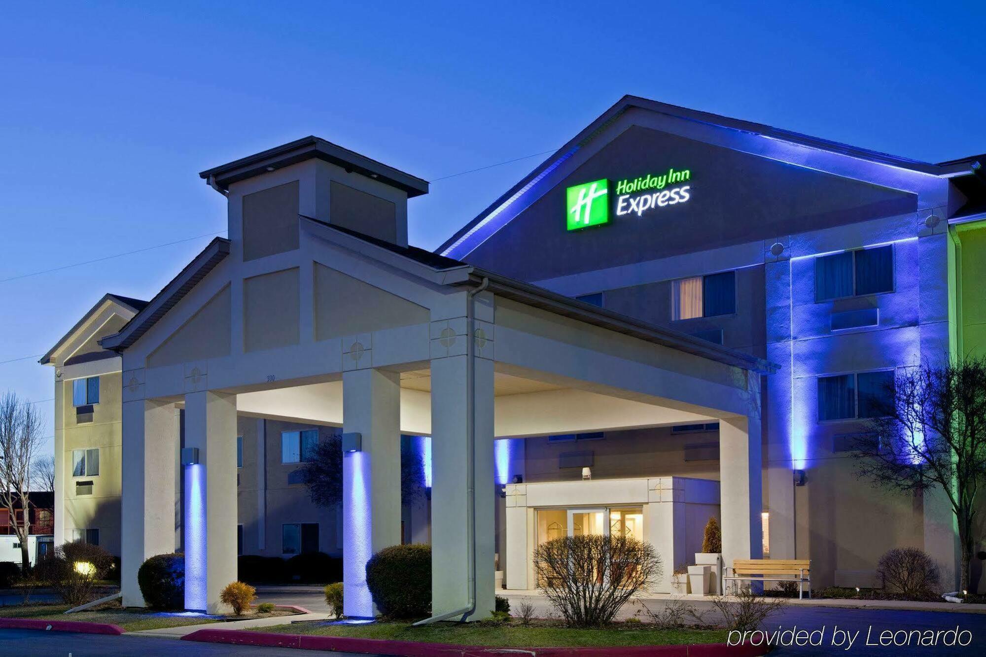 La Quinta Inn And Suites By Wyndham Elkhart Ngoại thất bức ảnh